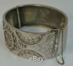 1882 Victorian Aesthetic Period Chester Silver Bangle