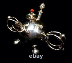 Antique Victorian Sterling Silver Tabletop Cigar Lighter Lamp / London 1898