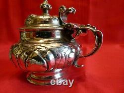 George Fox, Lovely Early Victorian 1857 Solid Silver Mustard Pot & Liner