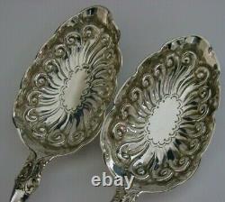 SUPERB VICTORIAN ENGLISH SOLID STERLING SILVER SERVING SPOONS 1851 ANTIQUE 124g