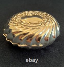 Stunning Victorian Sterling Silver Shell Shaped Purse 100 % Original