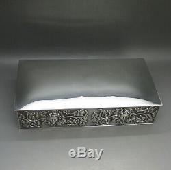 VICTORIAN STUNNING SOLID STERLING SILVER CIGAR / CIGARETTE BOX HW&Co LONDON 1899