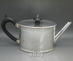 Victorian Beautiful Solid Sterling Silver Breakfast Teapot R. Harper, London 1873