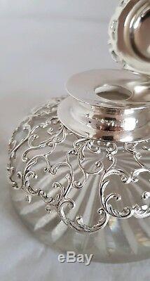 Victorian sterling silver inkwell Standish. London 1899. By William Comyns & Sons