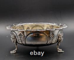 1870 THOMAS SMILY Bol à pied en argent sterling antique de style Arts & Crafts perlé