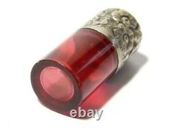 19ec Miniature Ruby Cranberry Verre Perfume Scent Bouteille Couvercle D'argent #t162b