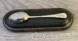 Antique Hallmarked Victorian Silver Spoon Dans Le Cas Ajusté, Chester