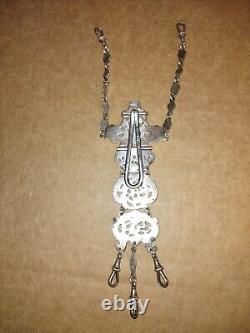 Chatelaine en argent anglais victorien orné (68 grammes)