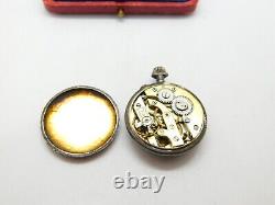 Montre de poche antique en argent sterling victorienne avec émail guilloché et scène romantique
