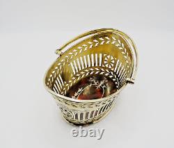 Panier à bonbons en argent massif doré de style victorien antique, entièrement poinçonné 1891.